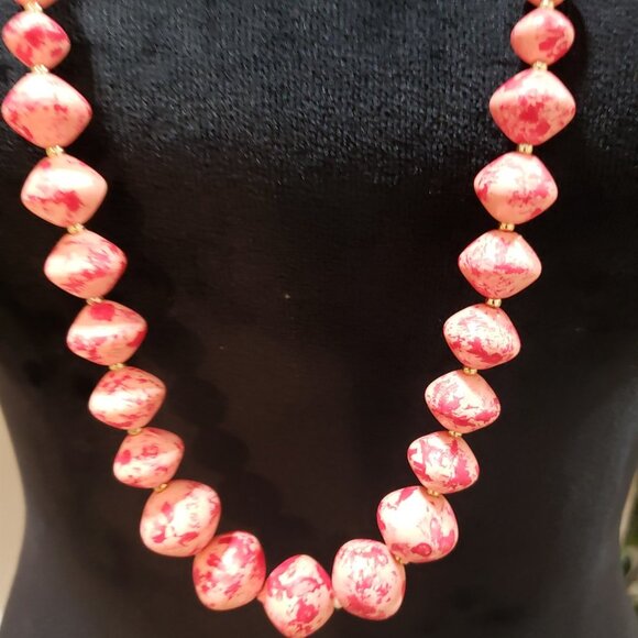 Women's Fashion Natural Ruby Pink Round Beaded Long Necklace with Round Clasp - Picture 3 of 7